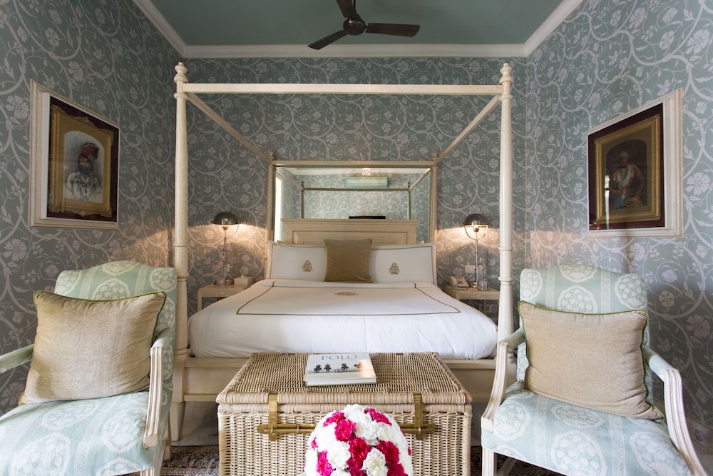 Queen Elizabeth II Suite