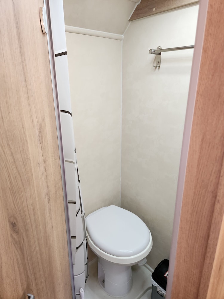 Family Mobile Home photo 2
