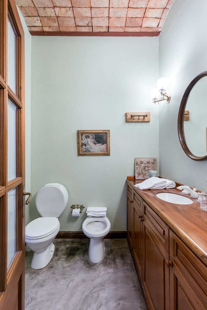Deluxe Suite, 1 King Bed, Non Smoking, Private Bathroom (Hornero) photo 3