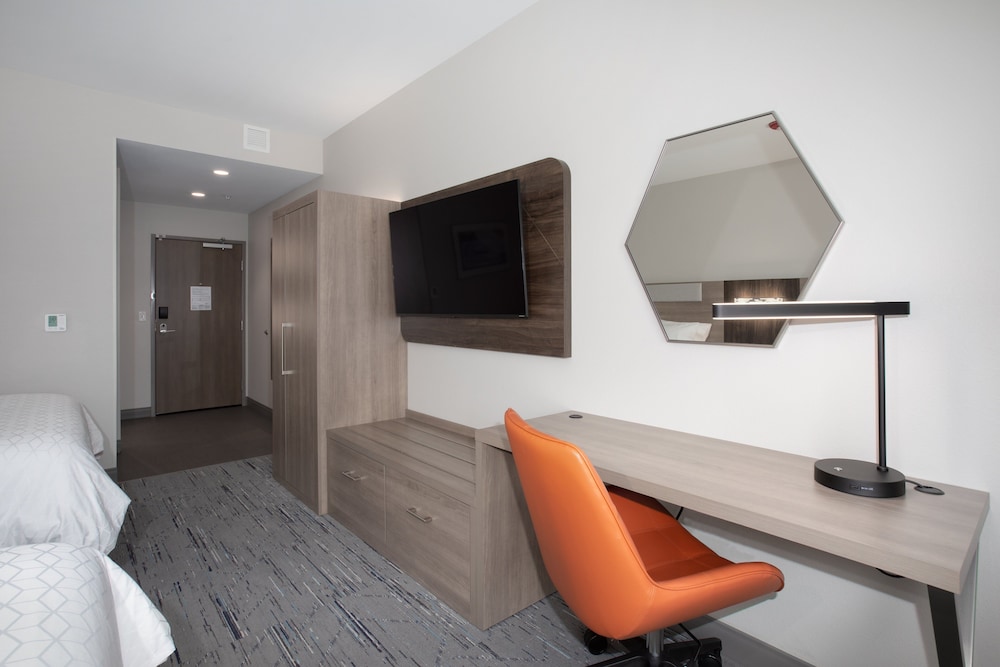 Standard Room, 2 Queen Beds, Accessible (Communications) - Photo 1
