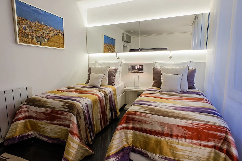 Deluxe Apartment, Sea View photo 2