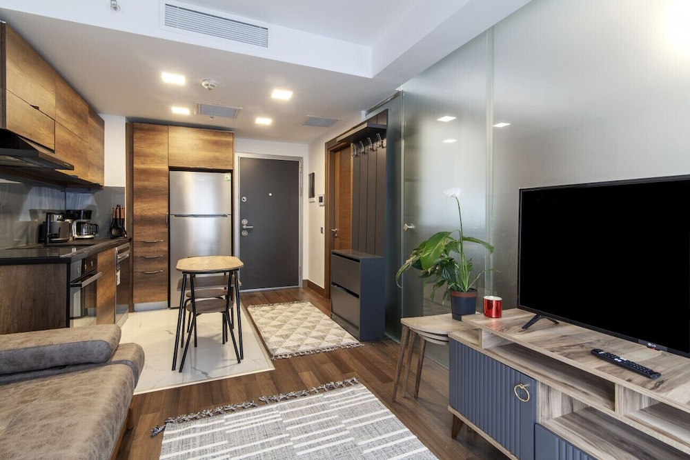 Apartment photo 1