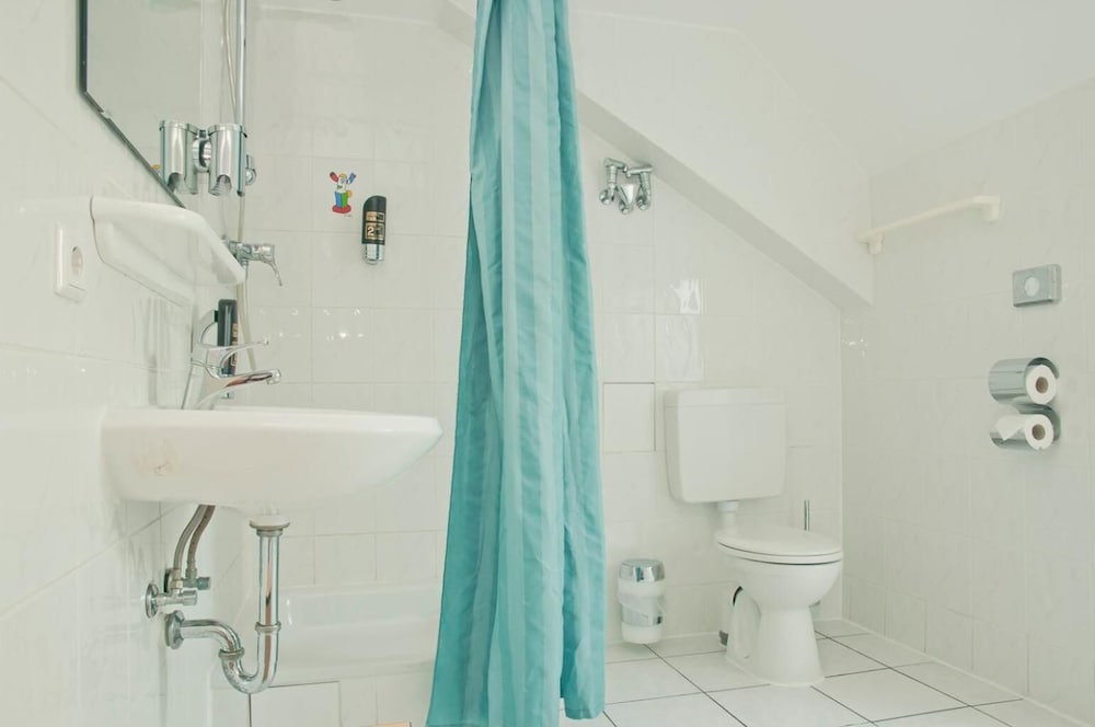 Basic Single Room, photo 7