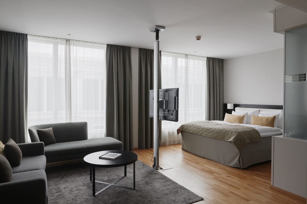 Suite, 1 Double Bed (Spa Fee Not Included)