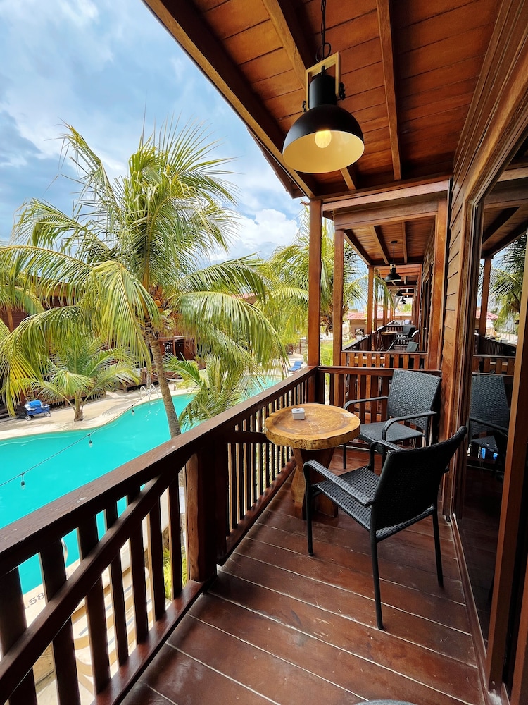 Double Room, Pool View - Photo 17