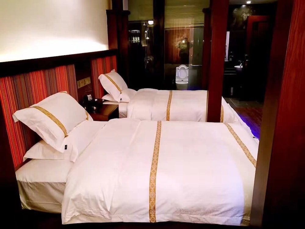 Classic Twin Room, City View photo 1