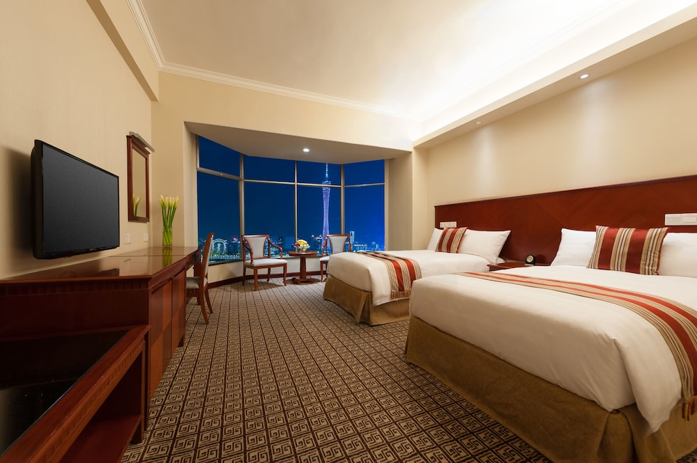 Superior Room, 1 King Bed (Canton Tower View) - Photo 2