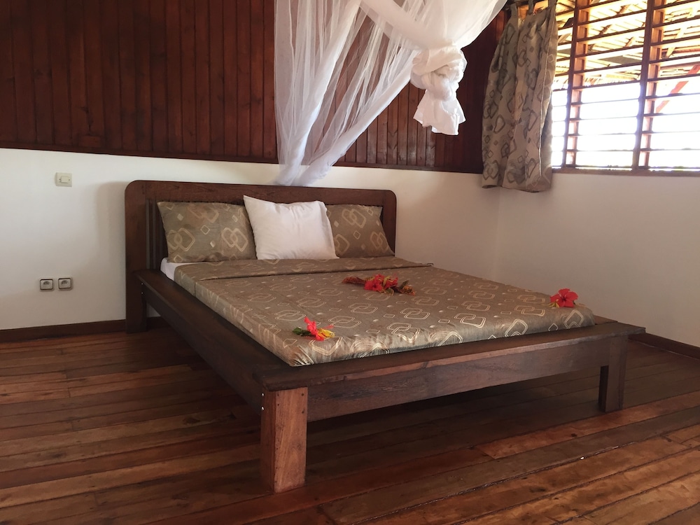 Classic Bungalow, Beach View, Beachfront photo 2