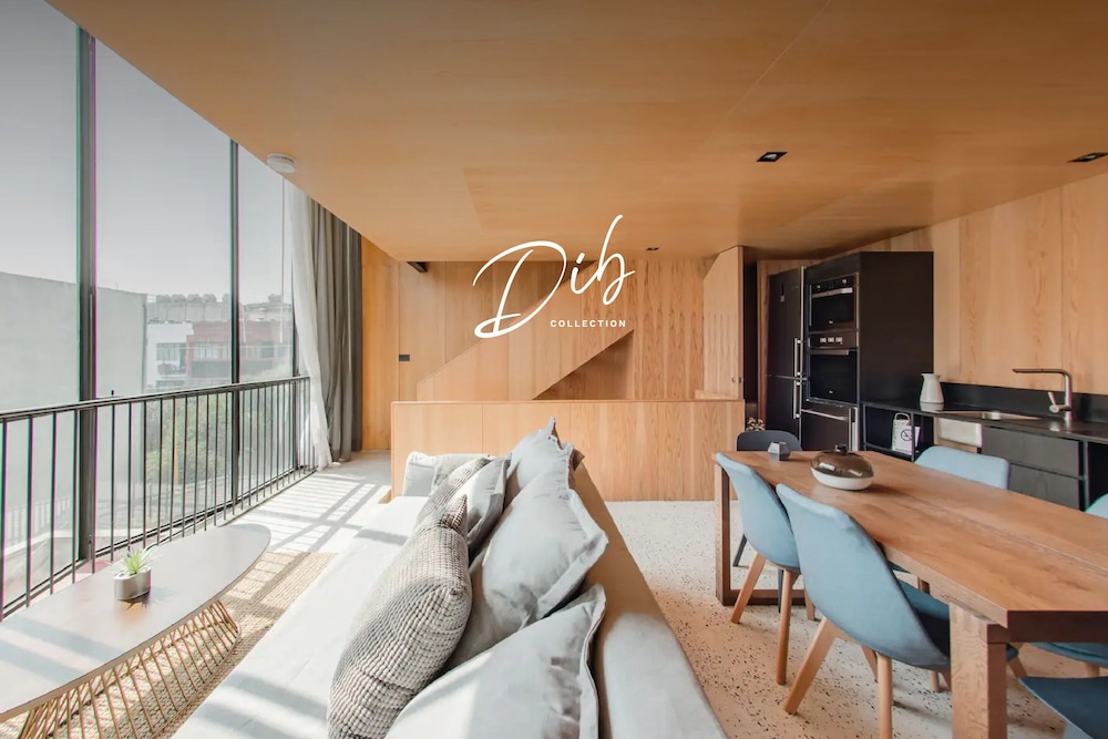 Design Loft, 2 Bedrooms photo 1
