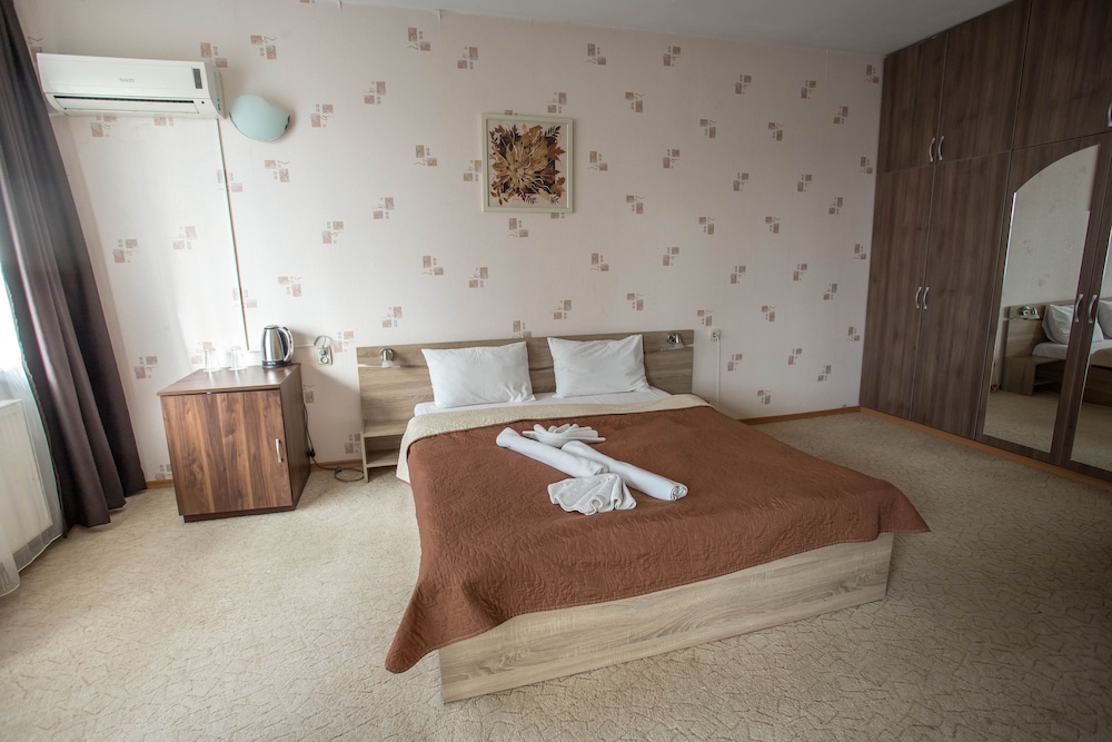 Family Studio Suite photo 2