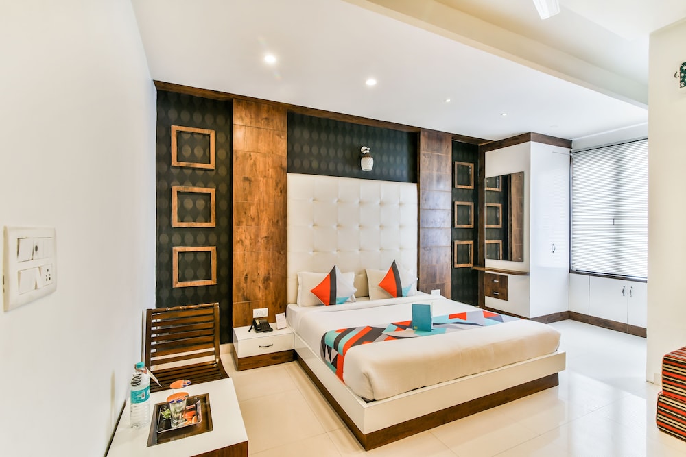 Premium Room, 1 King Bed