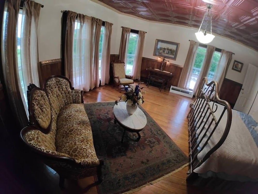 Luxury Room, 1 King Bed photo 1