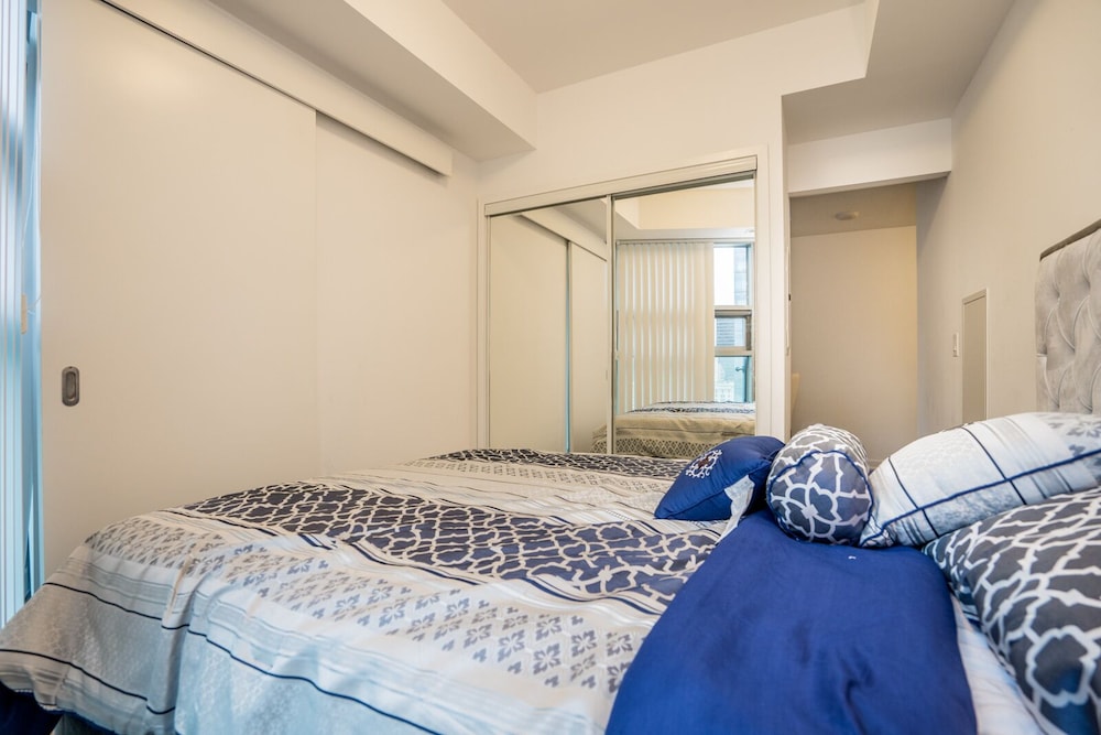 Comfort Suite, 1 Queen Bed