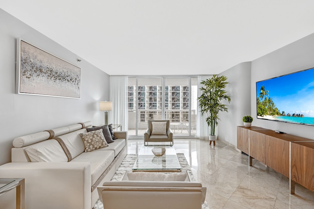 Deluxe Apartment, City View (1 Bedroom)