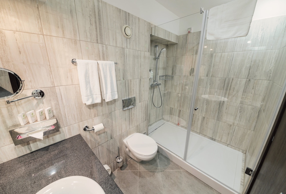 Premium Room, Multiple Beds, City View - Photo 7