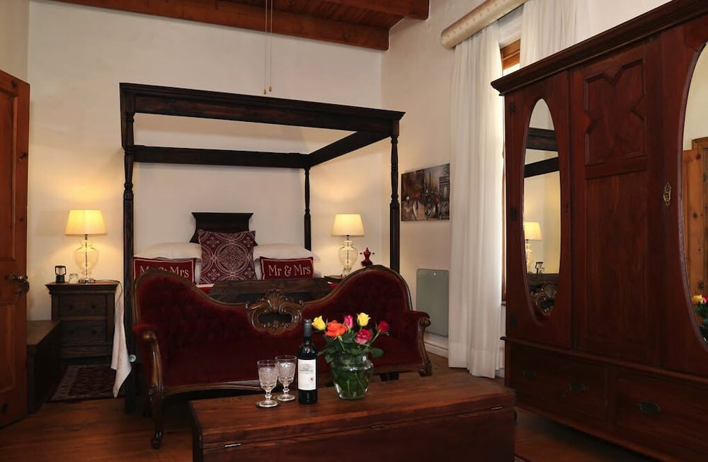 Room (Abundant)