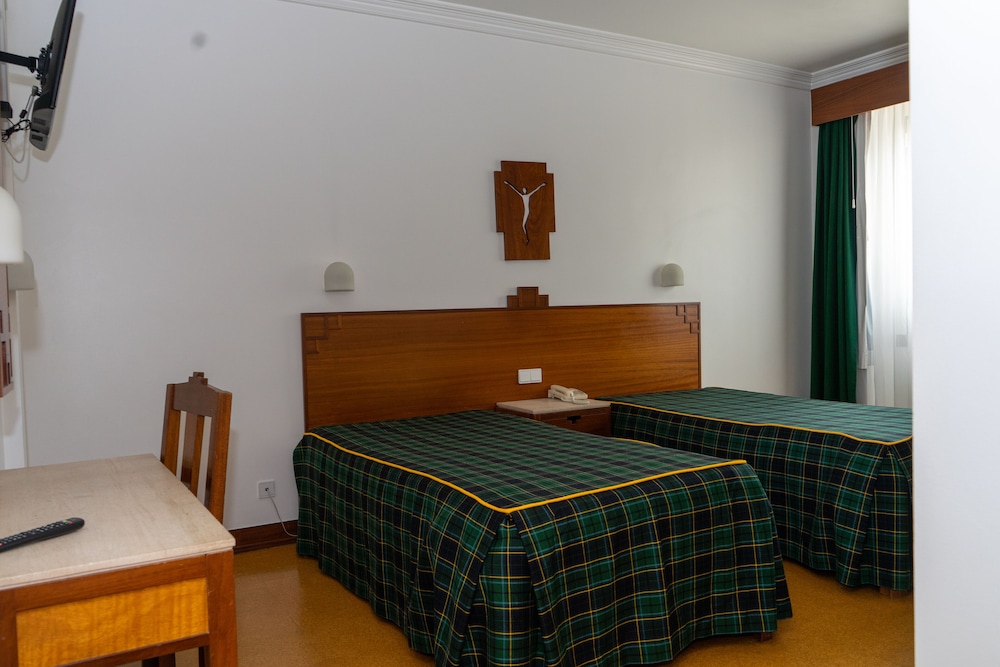 Standard Twin Room, Non Smoking, Air conditioning - Photo 6