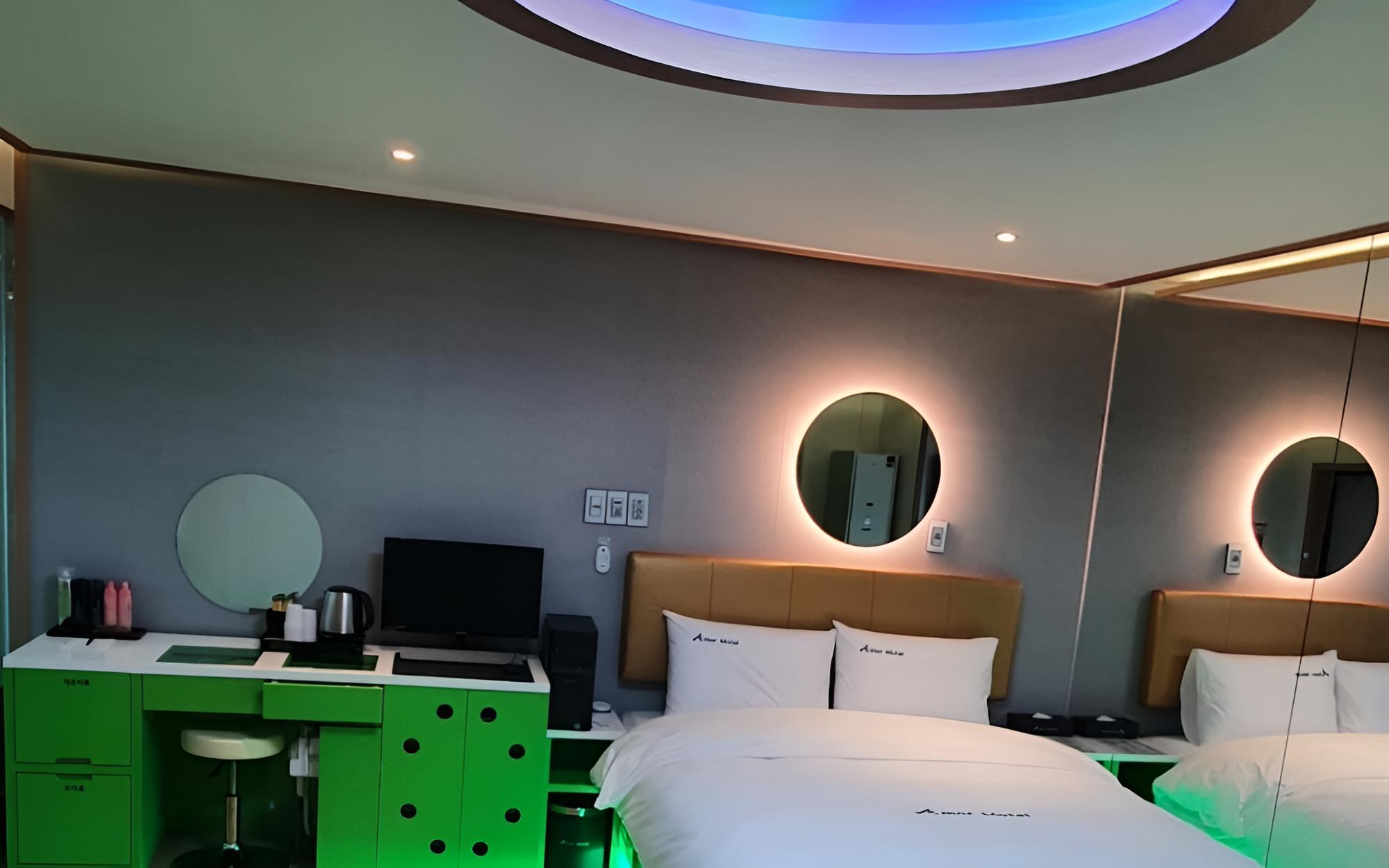 Room (Special Room) - Photo 15