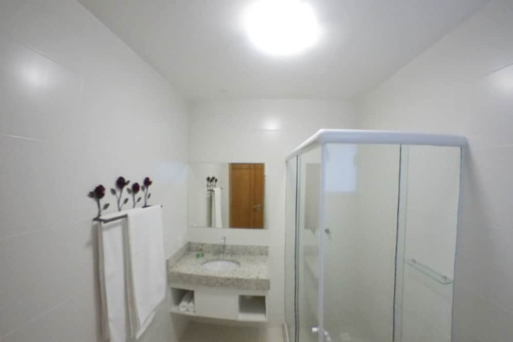 Deluxe Double Room, 1 King Bed, Air conditioning, Mountain View photo 3