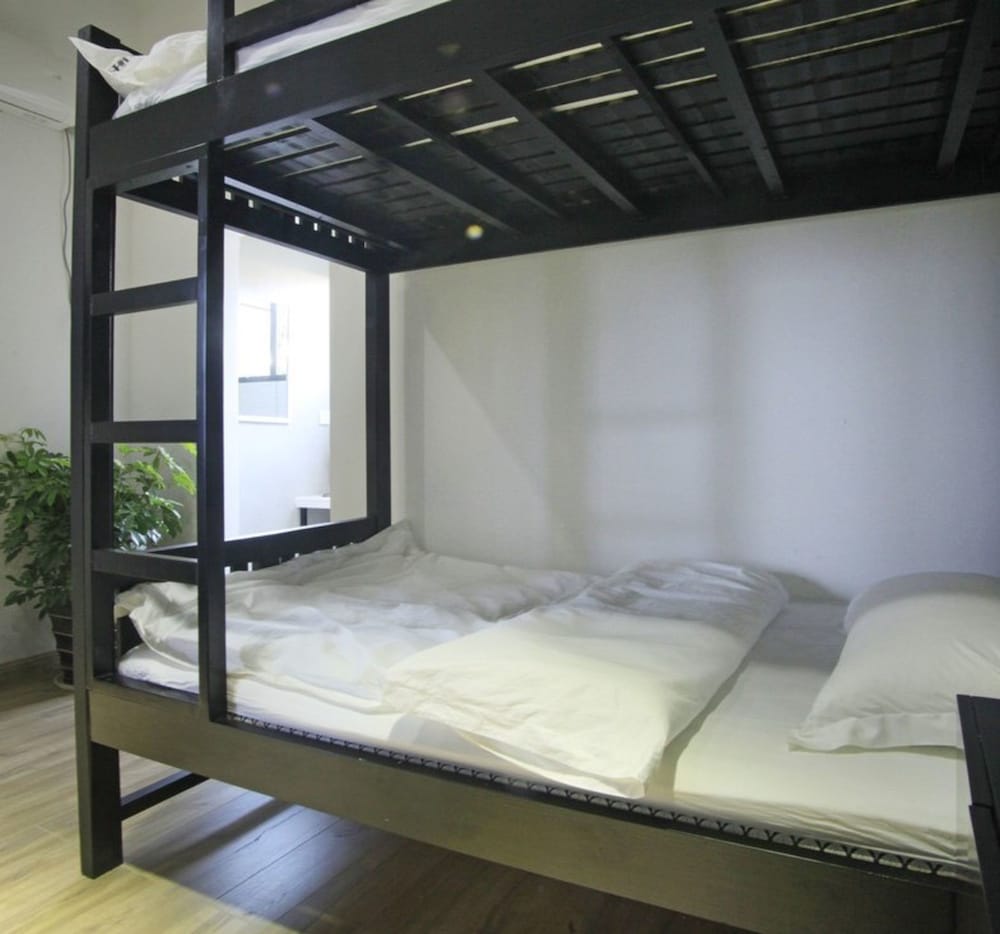 Comfort Family Room - Photo 3