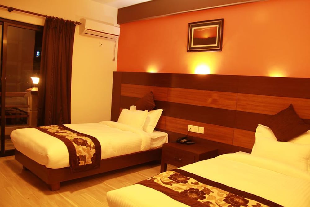 Deluxe Twin Room