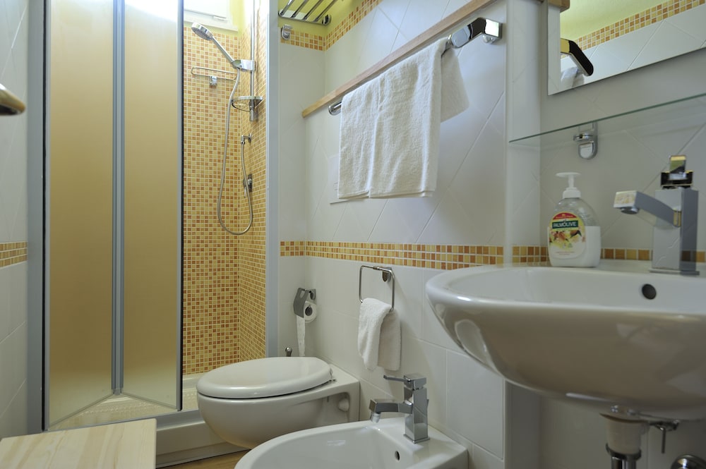 Classic Double Room, Non Smoking, Valley View photo 3