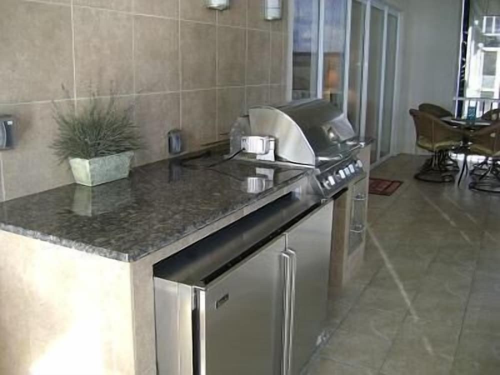 Family Condo, 4 Bedrooms, Lake View photo 2