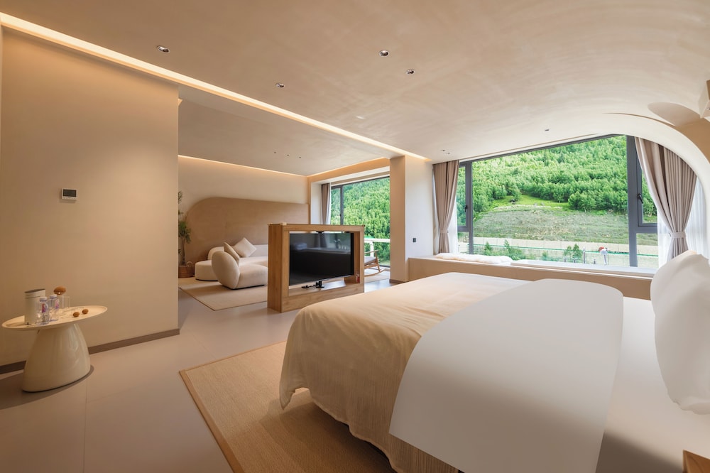 Signature Suite, Mountain View photo 1