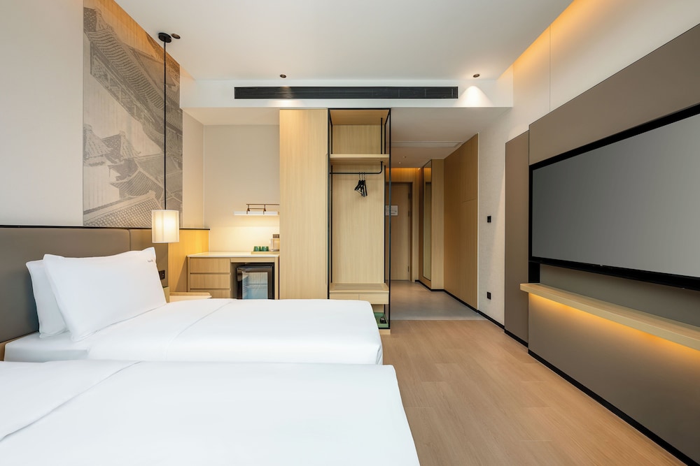 Standard Room, 2 Double Beds, Accessible