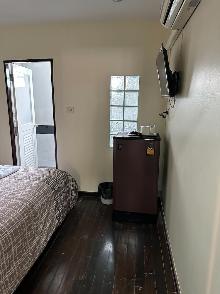 Standard Room photo 2