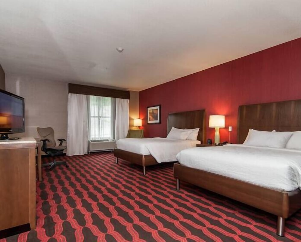 Room, 2 Queen Beds photo 2