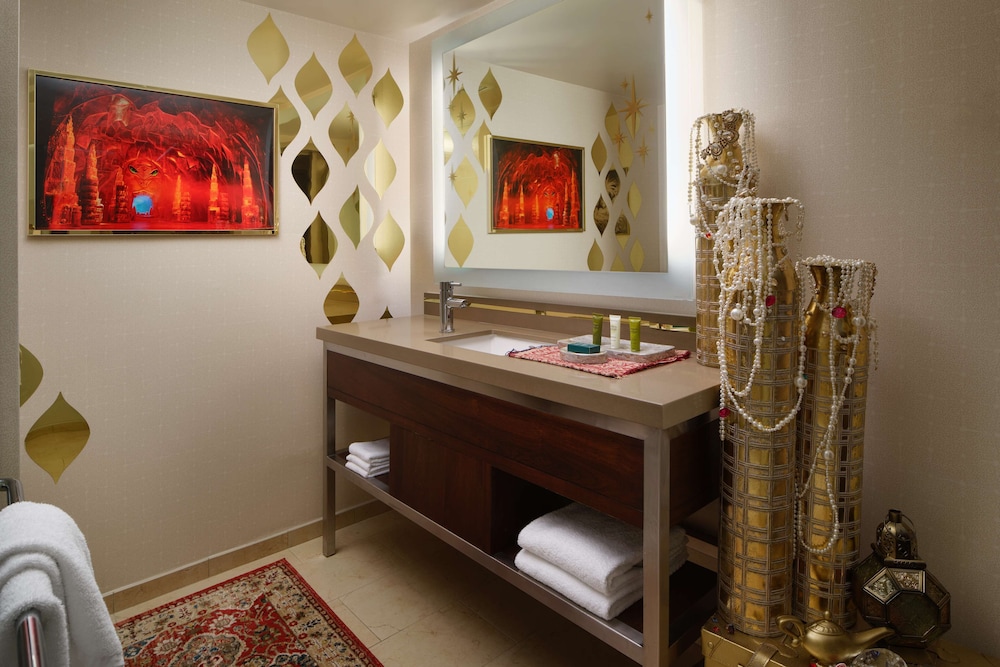 Studio, 1 King Bed (Aladdin Themed)