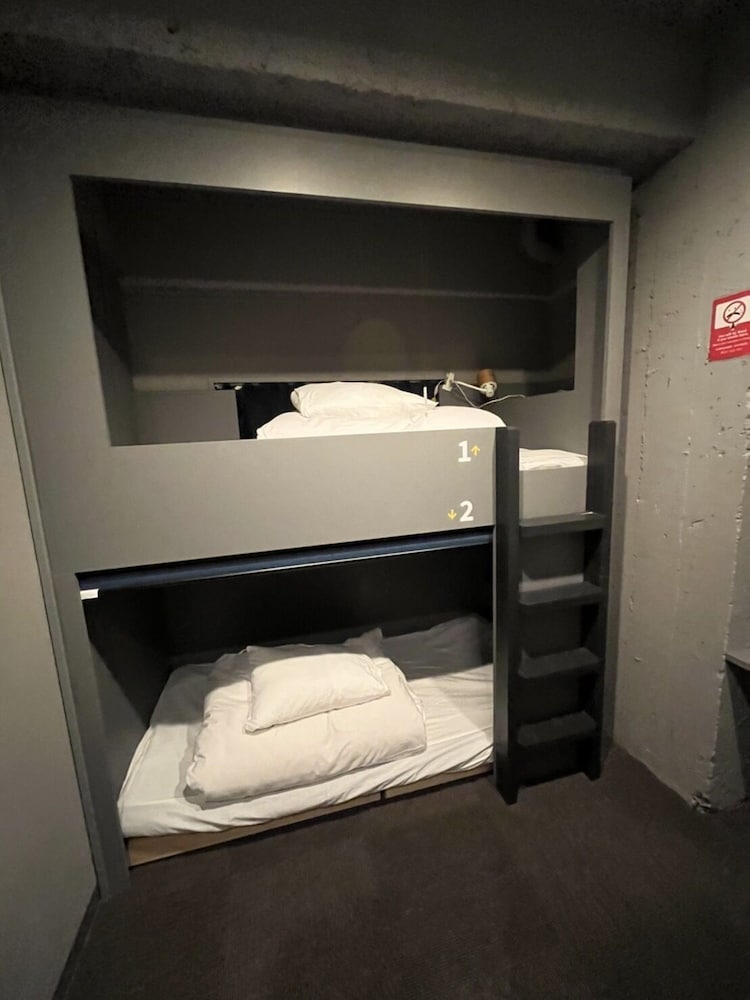 Basic Twin Room photo 2