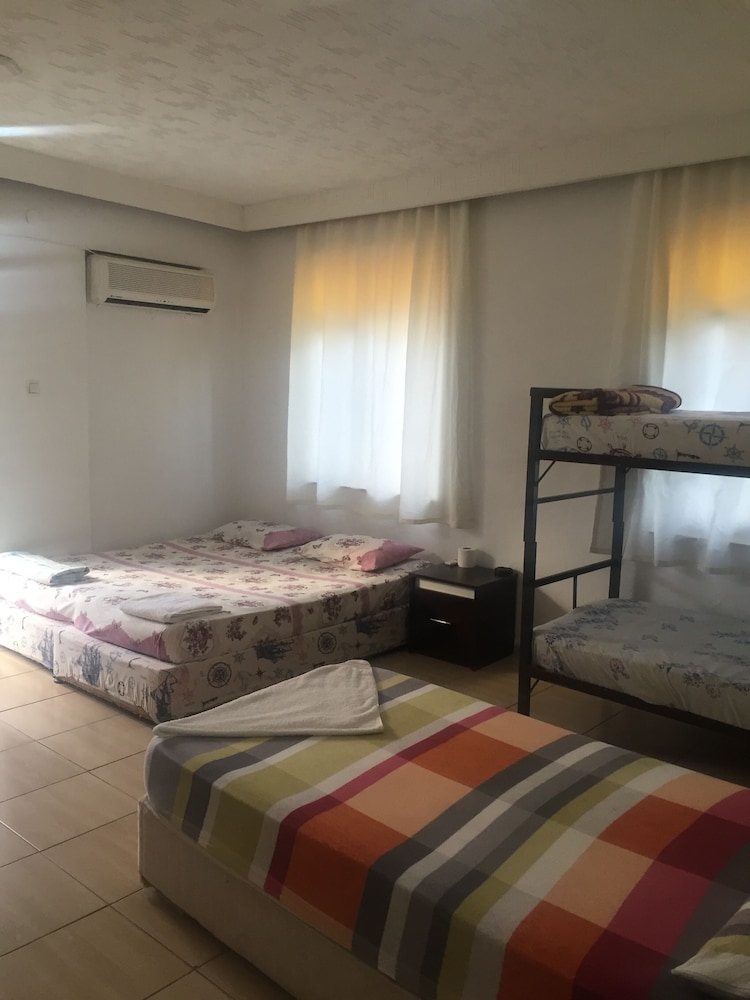 Classic Quadruple Room