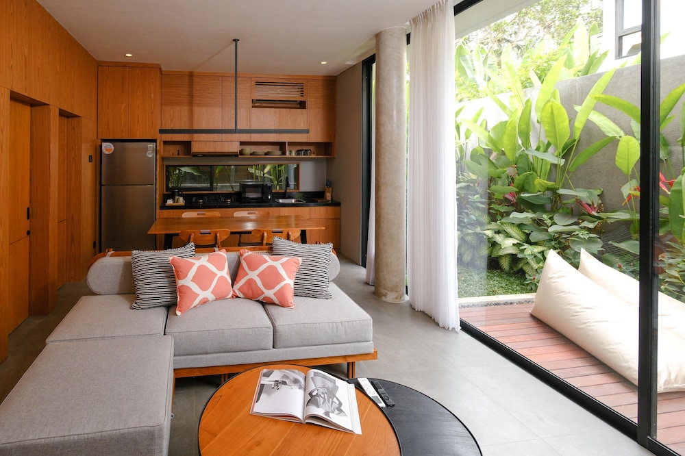 One Bedroom Villa with Private Pool - Photo 5
