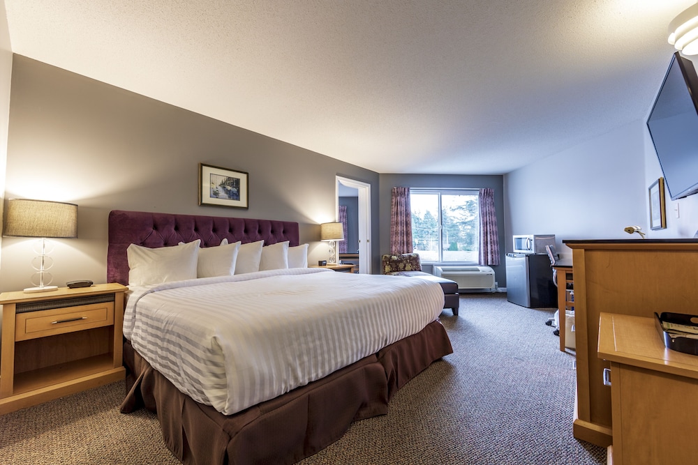 Suite, 2 Bedrooms, Non Smoking (Non-Pet Friendly) photo 2