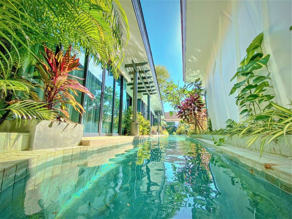 2 Bedrooms Pool Access Villa - Photo 15
