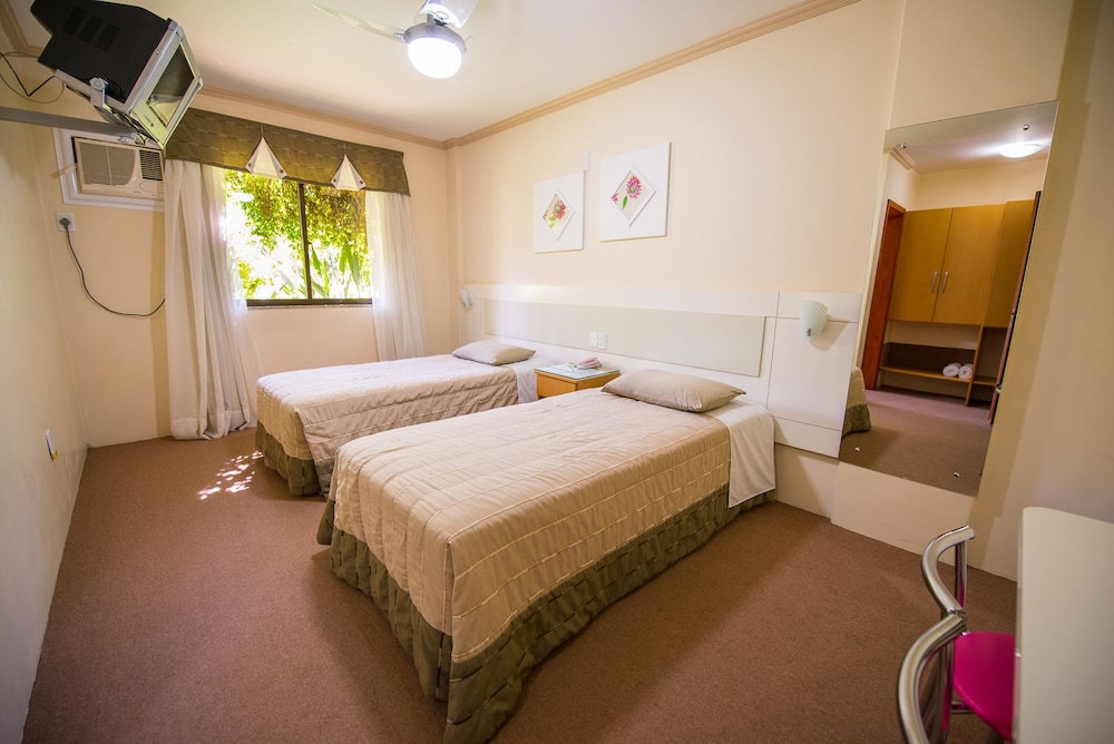 Deluxe Room, 2 Twin Beds photo 1