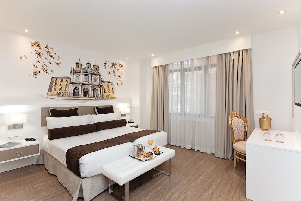 Double Room - Photo 9