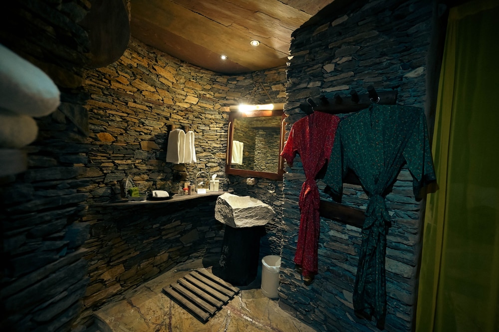 Luxury Cottage with Private Pool photo 2