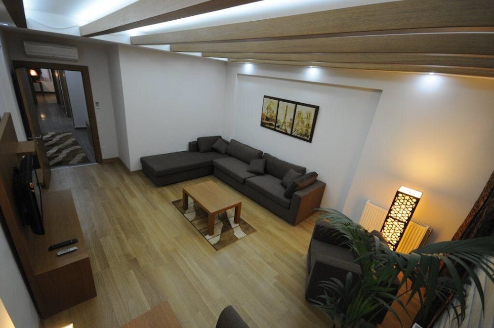 Family Apartment, 2 Bedrooms photo 1