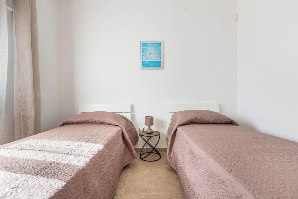 Apartment photo 1