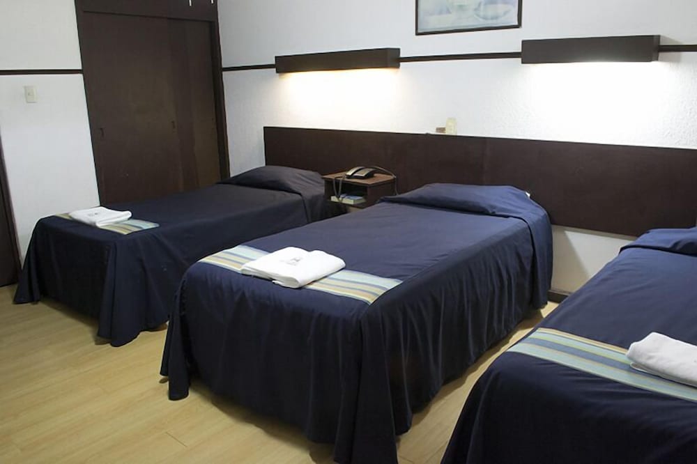 Habitacion Estandar con Cama Extra photo 2