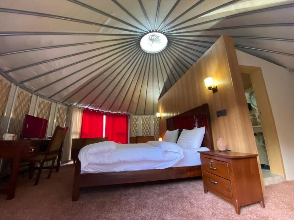 Club Tent, Mountain View photo 3