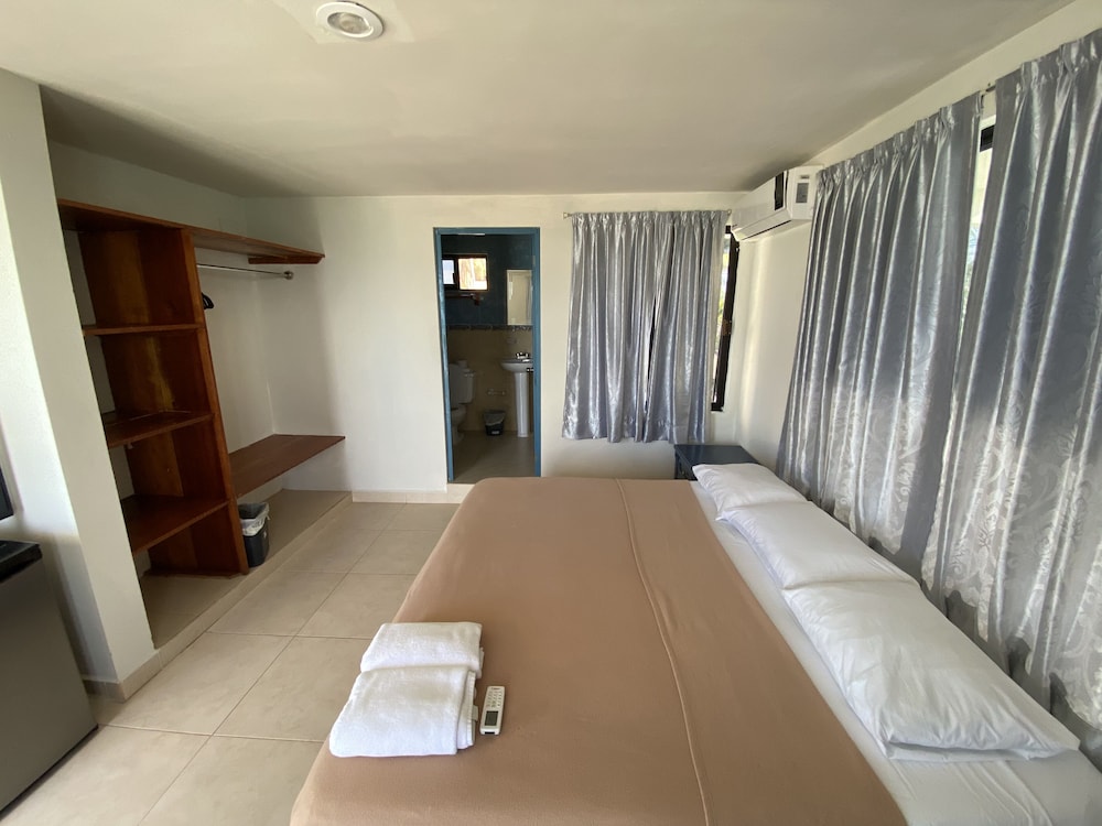 Basic Room One King zise Bed photo 2