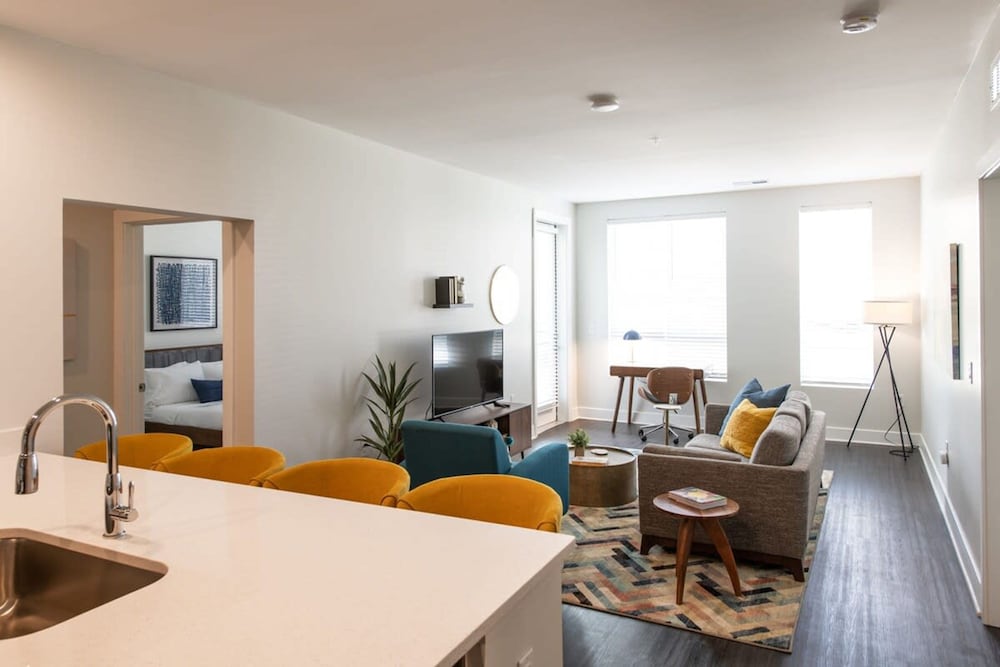 Cozysuites Wspaniałe mieszkanie z 3 sypialniami w centrum Cincinnati, Zdjęcie 24