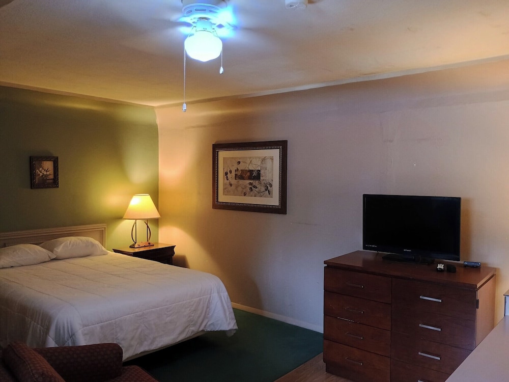 Basic Single Room photo 2