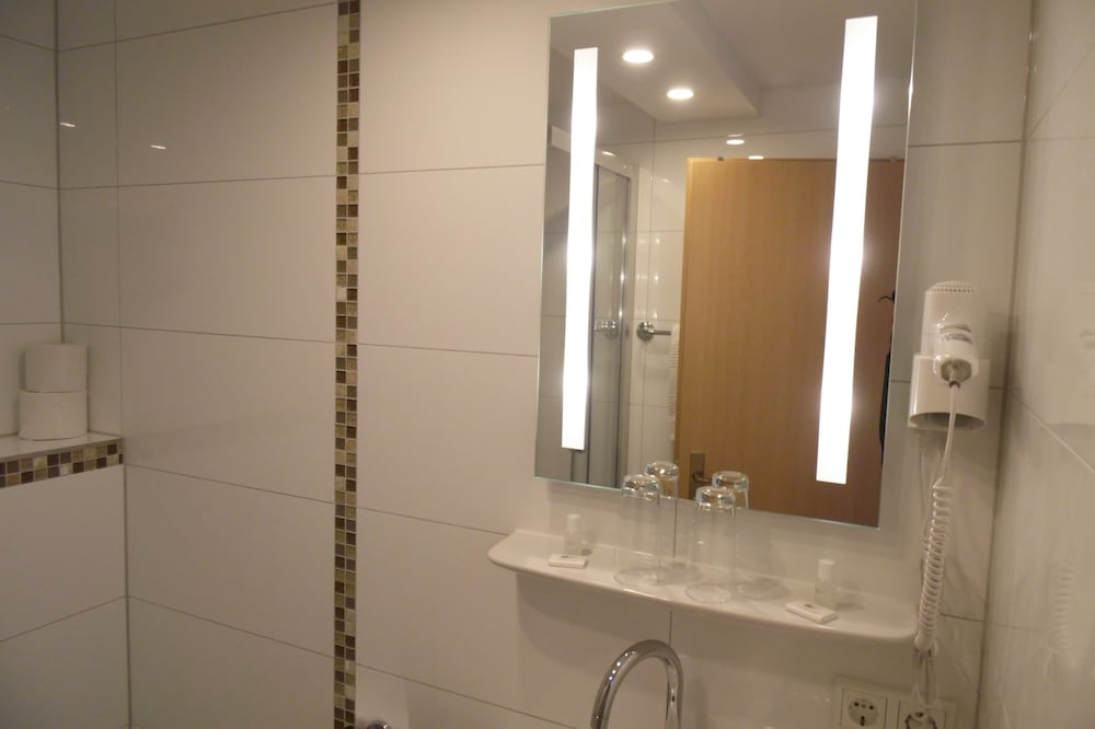 Double Room - Photo 28