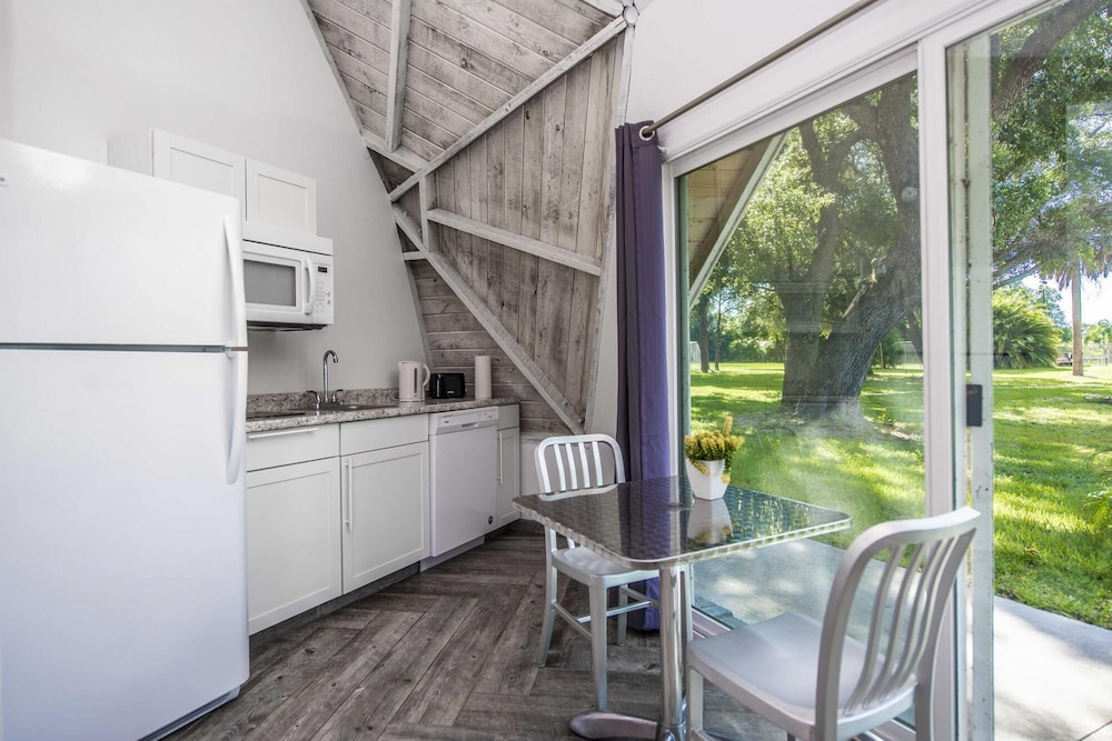 Studio 01 - Lake Sumner, Photo 9