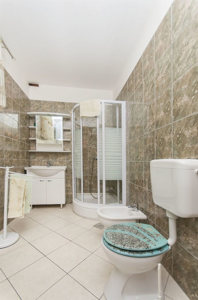 Apartment (A1) photo 2